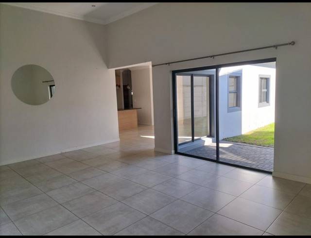 3 BEDROOM PROPERTY TO RENT IN PARKLANDS